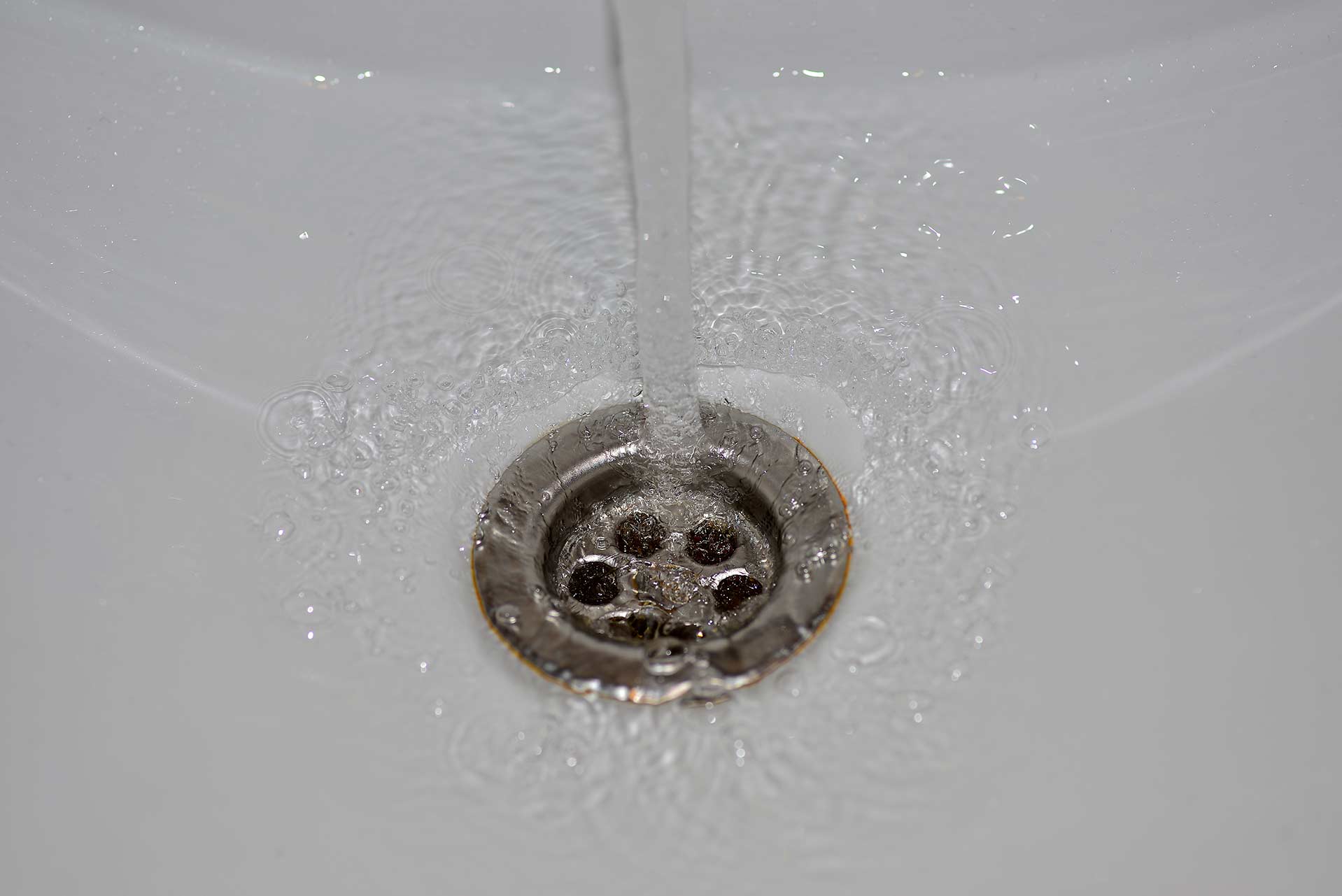 A2B Drains provides services to unblock blocked sinks and drains for properties in Worsley.